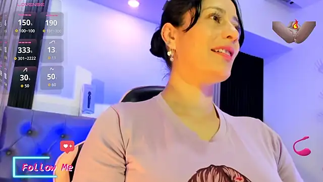 nathalia_zamu Adlı Modelin Canlı XXX Sohbeti