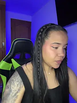 leila_22 Live XXX Chat