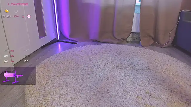 Tiny_Emmy's Live XXX Chat