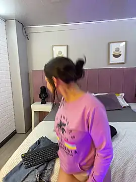 แชท XXX สดของ NatyBliss_gh