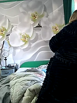 jusichka élő XXX-chatje