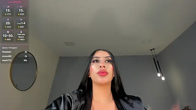 LeahLombardi_'s Live XXX Chat