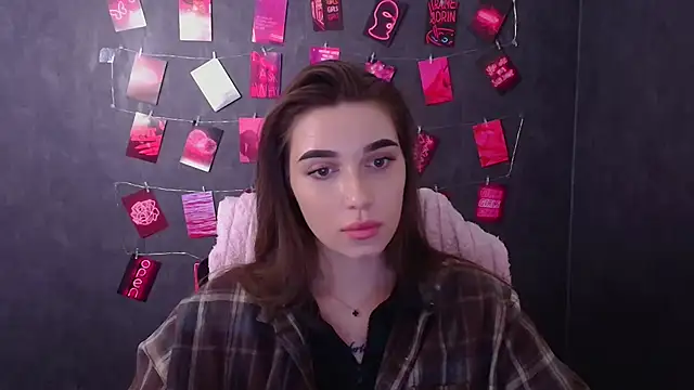 NikaMystic élő XXX-chatje