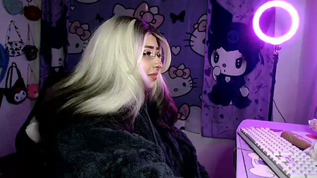 lussyevans24 Live XXX-Chat