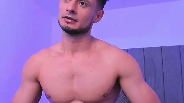 Adonys_Lewis_ Chat XXX live