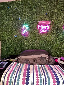 RenaThickAss' Webcam Show