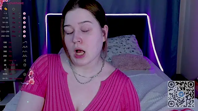 HelenHartt Chat XXX in diretta