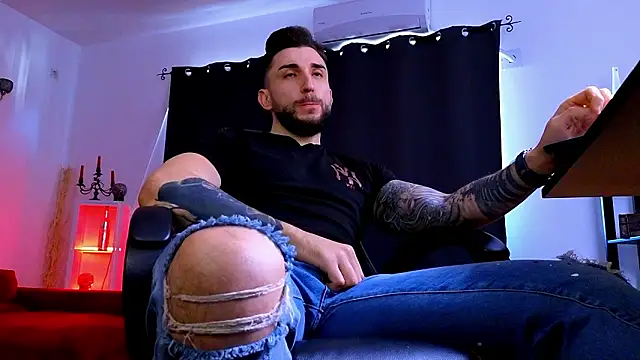 MightyAaron66 Chat XXX in diretta