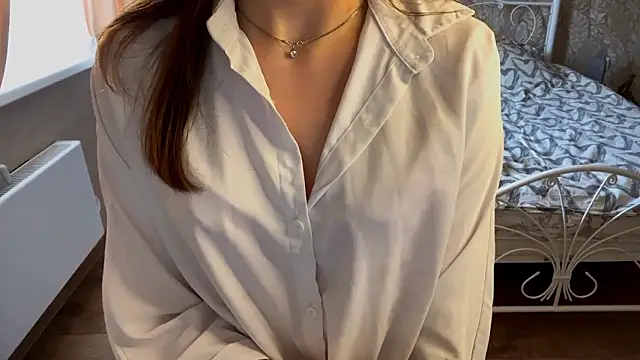 Chatroom XXX en direct de miainheat