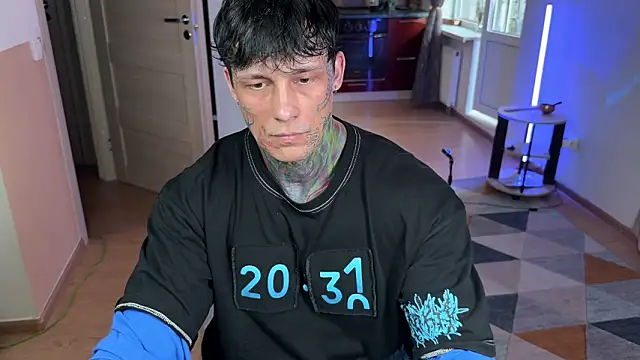 Anubisgods élő XXX-chatje