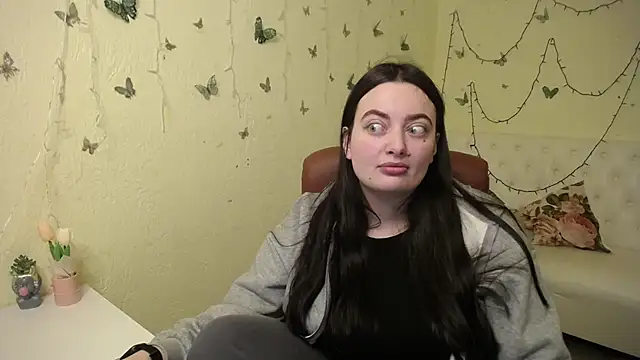 Chatroom XXX en direct de MilanaPrice