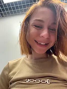 RosieSecretのライブXXXチャット