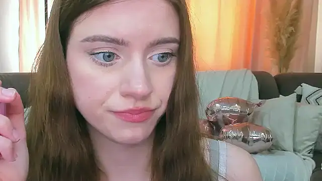 XXX chat uživo modela Erica_Kiss