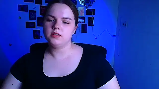 Kitty_Mia_Kitty Live XXX-Chat