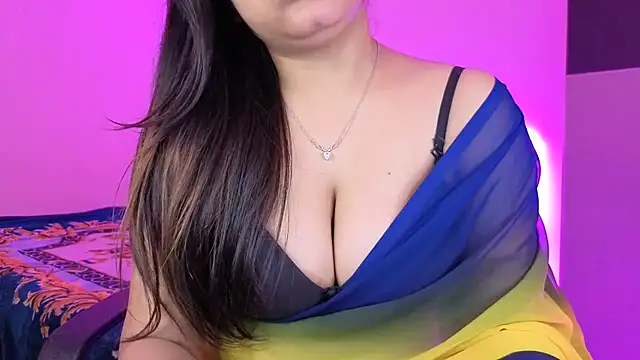 Chatroom XXX en direct de BABY_RANI_