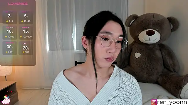 Pokazy przed kamerką – Ren_yoon