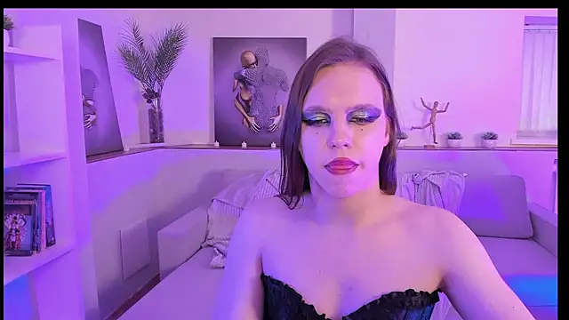 Show modela Madison_dolly na web-kameri