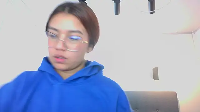 Chat +18 de chaneelstark ao vivo