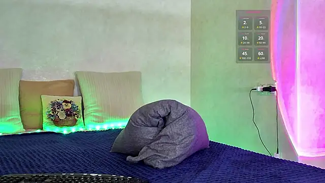 Онлайн чат XXX Roseaa