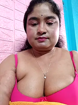 hornyriyanka's Webcam Show