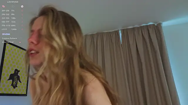 TiffinyMergist 라이브 XXX 채팅