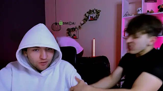 travis_wolf_ 即時 XXX 聊天