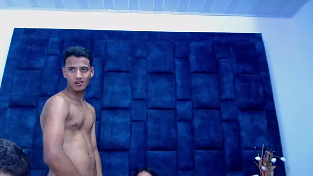 GroupNoLimitsn Live XXX chat