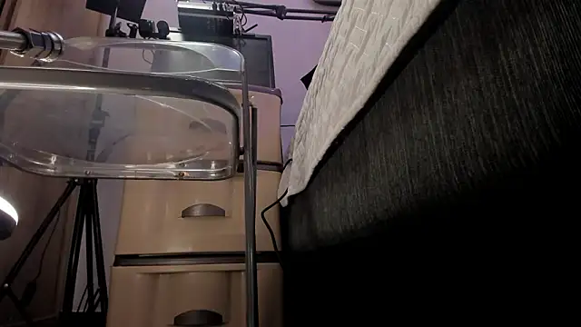 Chat +18 de carolgaita ao vivo