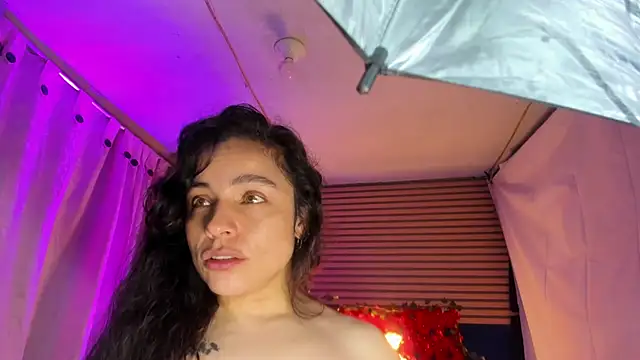 rosse_2504's Live XXX Chat