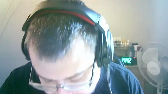 SirAbuser Pertunjukan Webcam