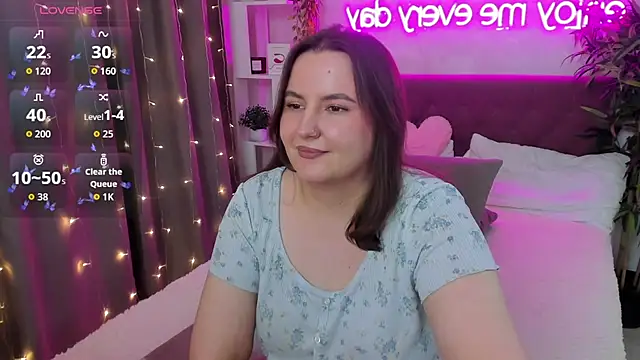 FeralPeach's Live XXX Chat