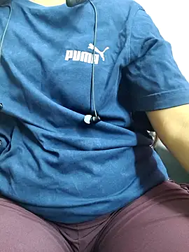 Ananya_34's Live XXX Chat