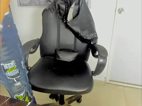 badboy_master 即時 XXX 聊天