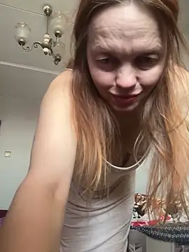 SuzaneleのライブXXXチャット