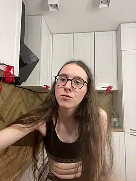 دردشة MartiniiSelenna ال جنسية المباشرة