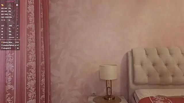 TarynPalek 网络视讯表演