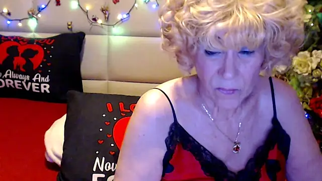 HappyWomanOn 现场XXX聊天