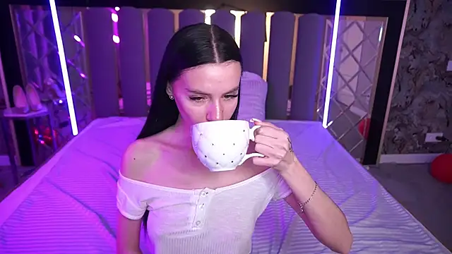 Snow_WhiteeeX 即時 XXX 聊天