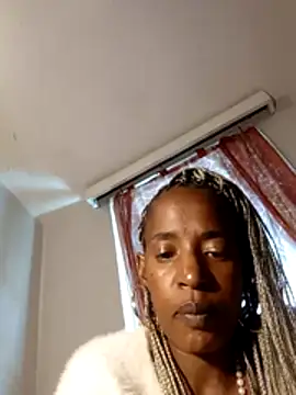 Pokazy przed kamerką – GOODHEARTEDWOMAN-911