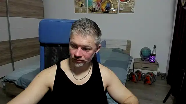 Chat +18 de RobbyShawz ao vivo