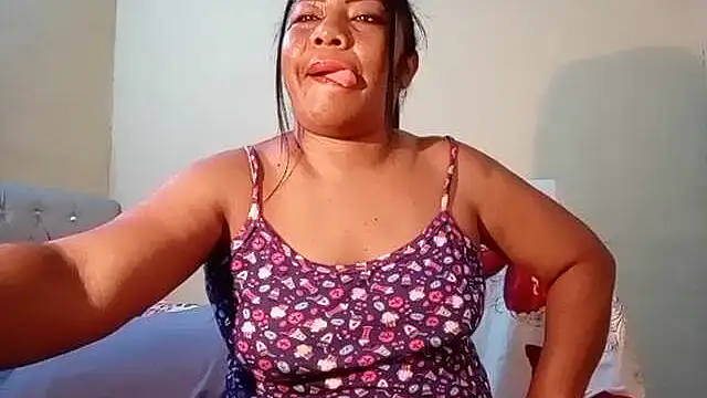 Chat +18 de rosmery-navarro ao vivo