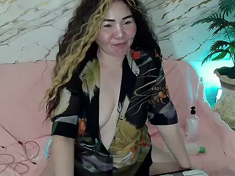 SweetAsianAss: онлайн-секс-чат