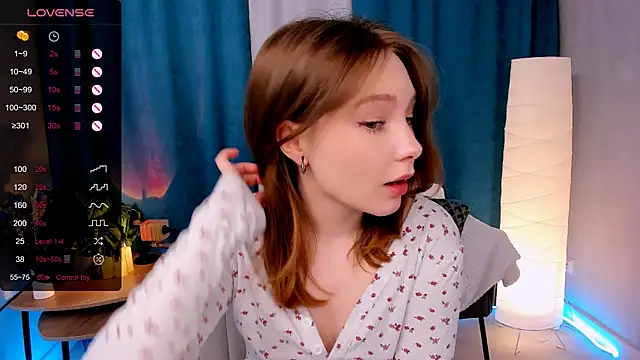 LanaBlu_ Chat XXX live