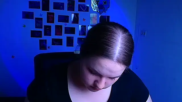 Kitty_Mia_KittyのライブXXXチャット