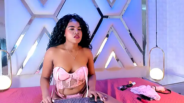 Chat +18 de Rosalynrose1 ao vivo