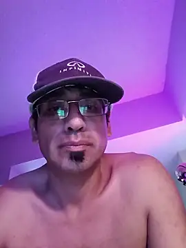 _Ramone666: онлайн-секс-чат