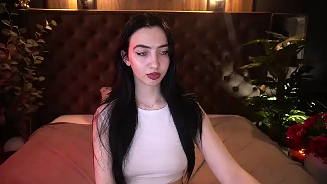 WildKittenX_'s Live XXX Chat