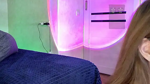 Roseaa élő XXX-chatje