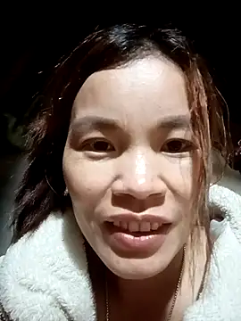 nangmo élő XXX-chatje