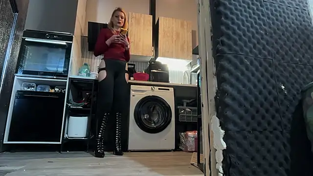 karo123421: απευθείας συνομιλία ΧΧΧ